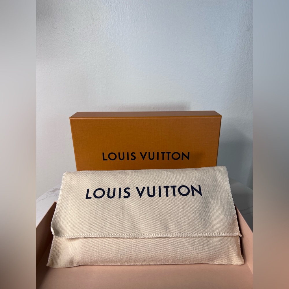 Louis Vuitton Limited Edition Passport Cover /Tennis Lovers Collection Brand New - Picture 9 of 11